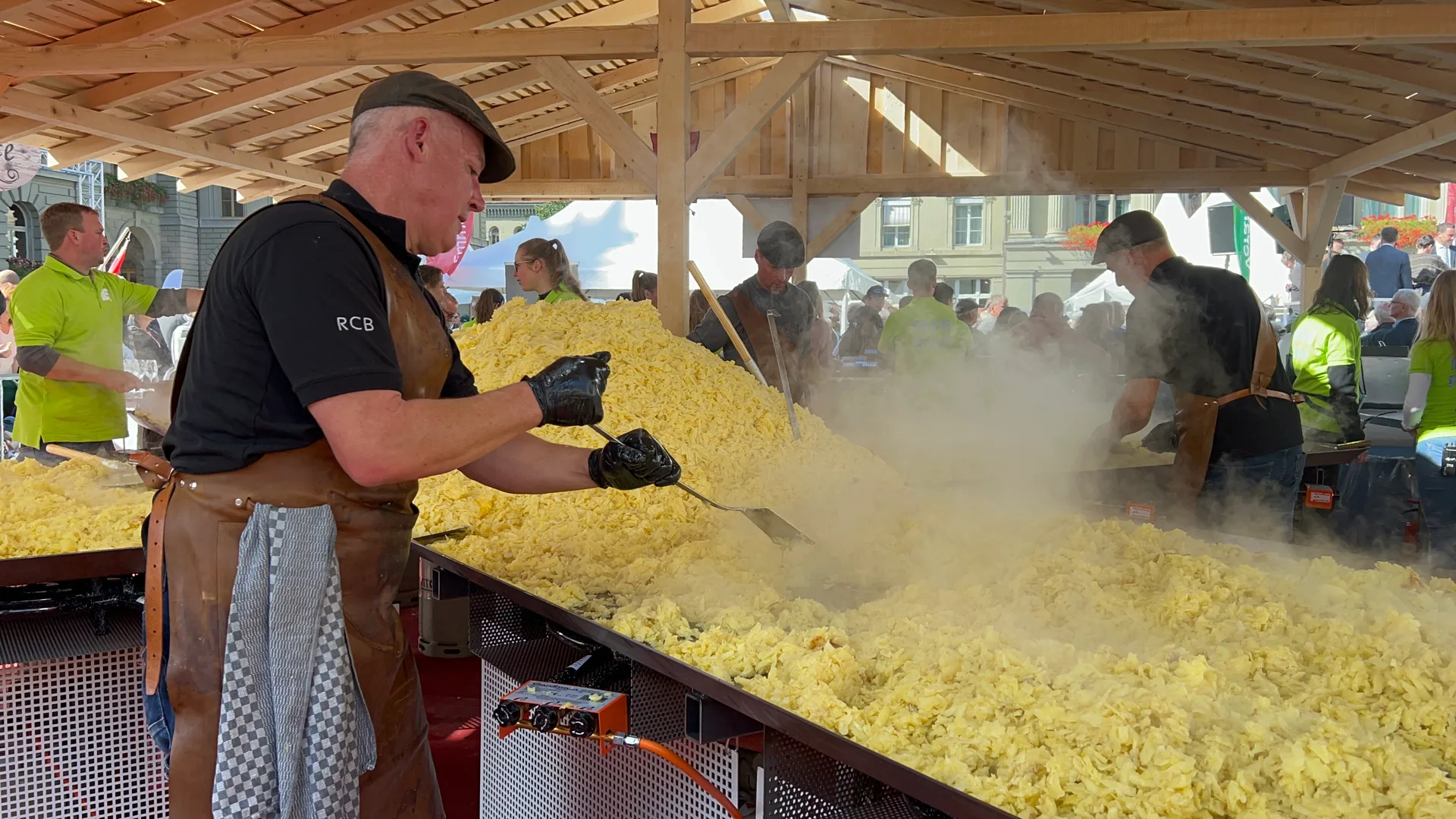 Preparing traditional food at the Swiss Alpabzug