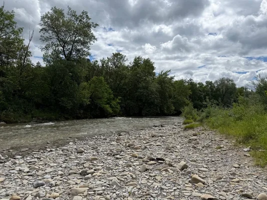 Schwarzwasser, gravel beaches, shallow water.jpg
