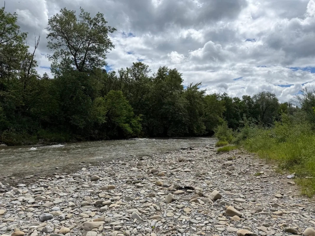 Schwarzwasser, gravel beaches, shallow water.jpg