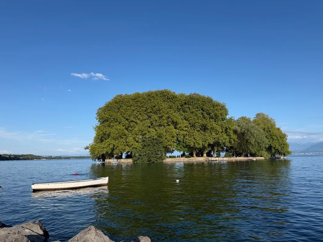 Île de La Harpe, Rolle - 2.jpg