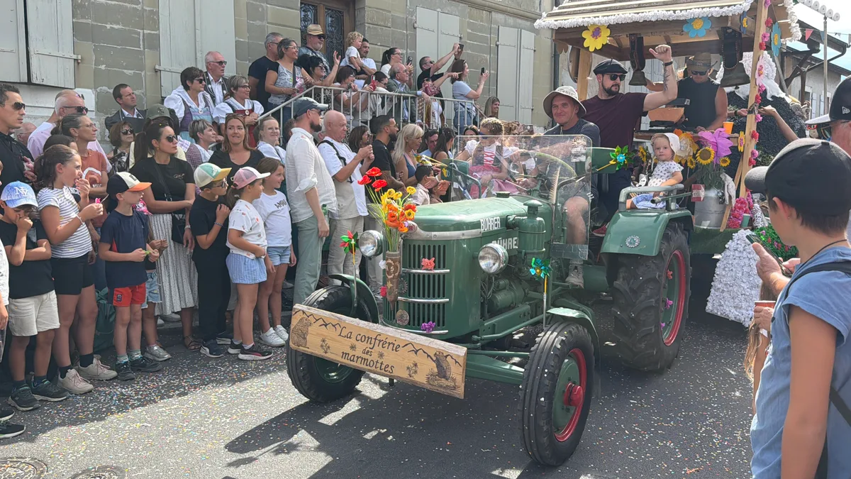Russin - Swiss Harvest Festival.JPG