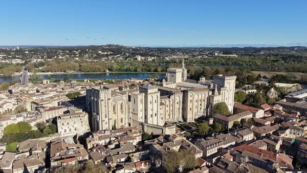 Papal Palace Avignon โ The Largest Gothic Palace in the World (And How to Actually See It)