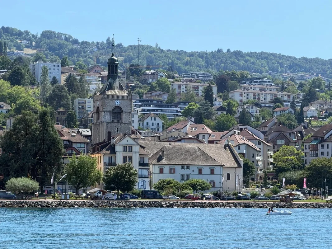 Évian-les-Bains — A French Day Trip 35 Minutes by Boat From Lausanne