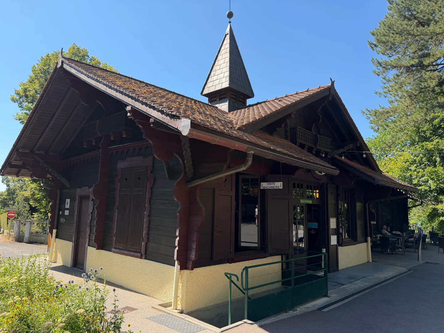 The Évian funicular - The upper station is an Alpine chalet