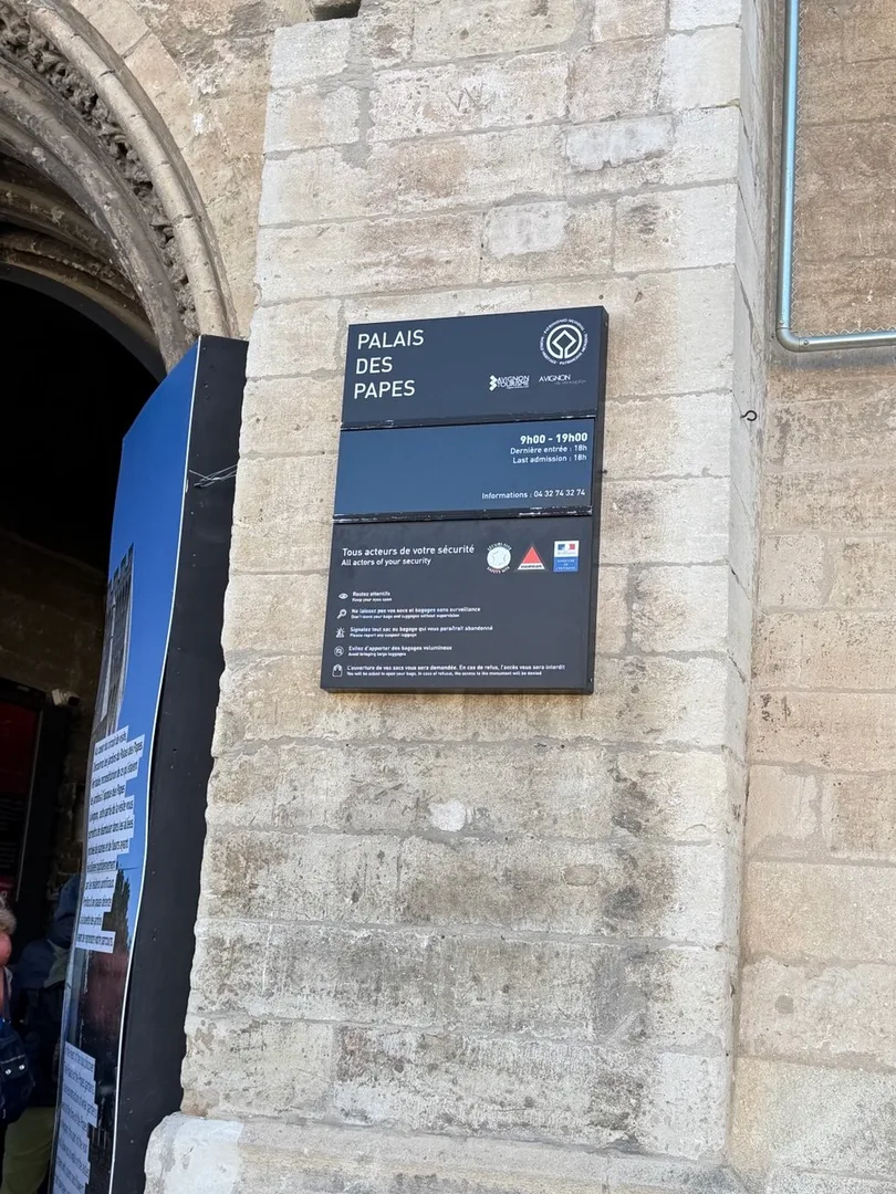 Palais des Papes, Information.jpg