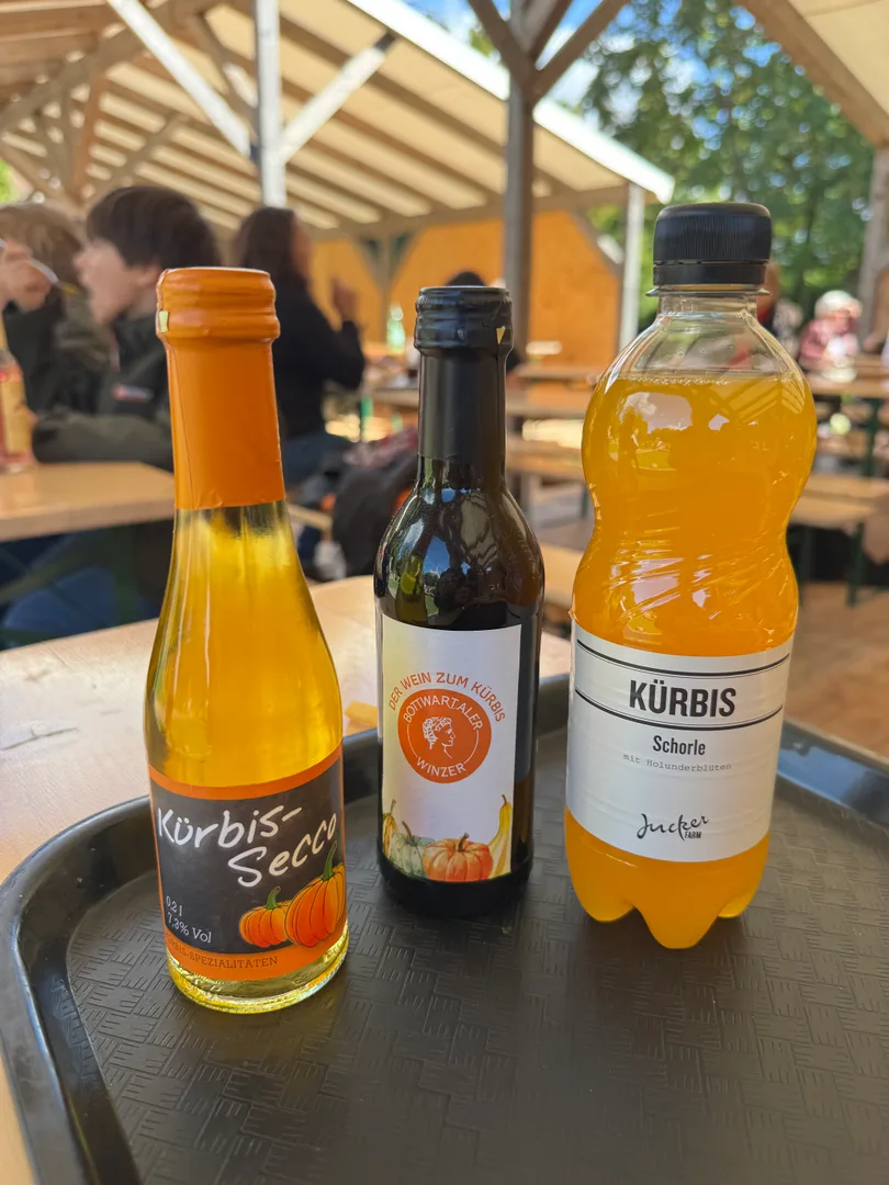Pumpkin drinks - Kürbis-Secco, Der Wein zum Kürbis, and Kürbis-Schorle